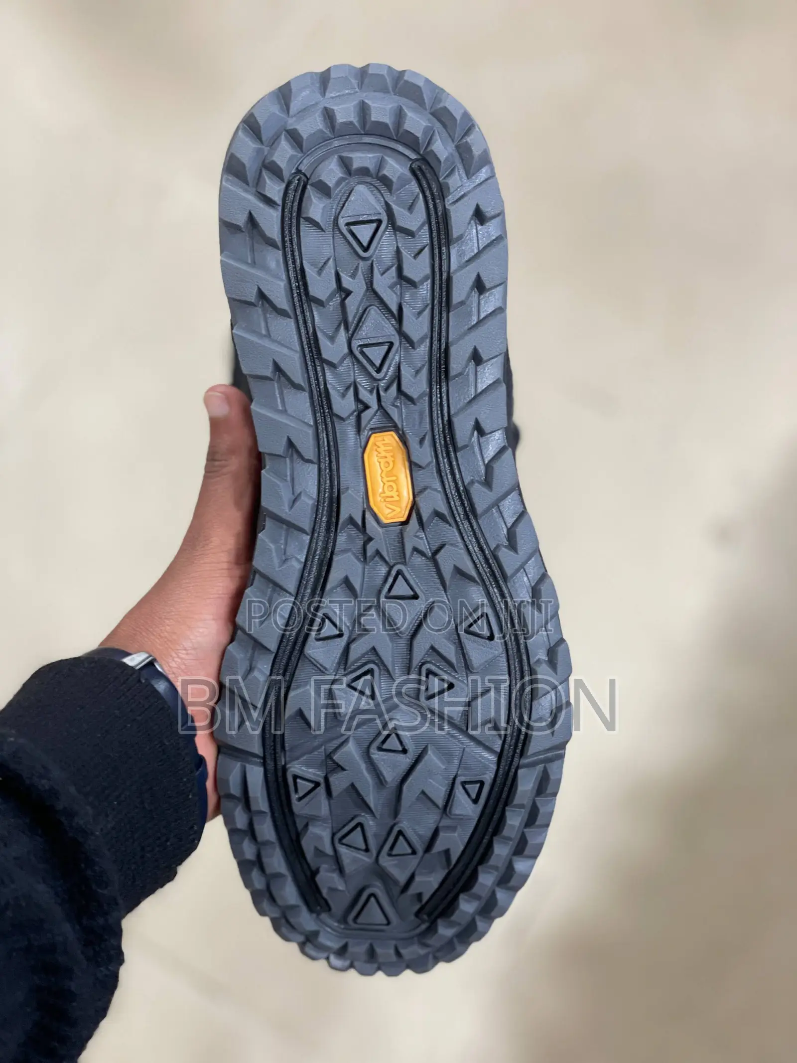 Columbia Low Black Comfortable Waterproof Sneakers