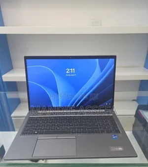New Laptop HP ZBook Firefly G8 16GB Intel Core i7 SSD 512GB