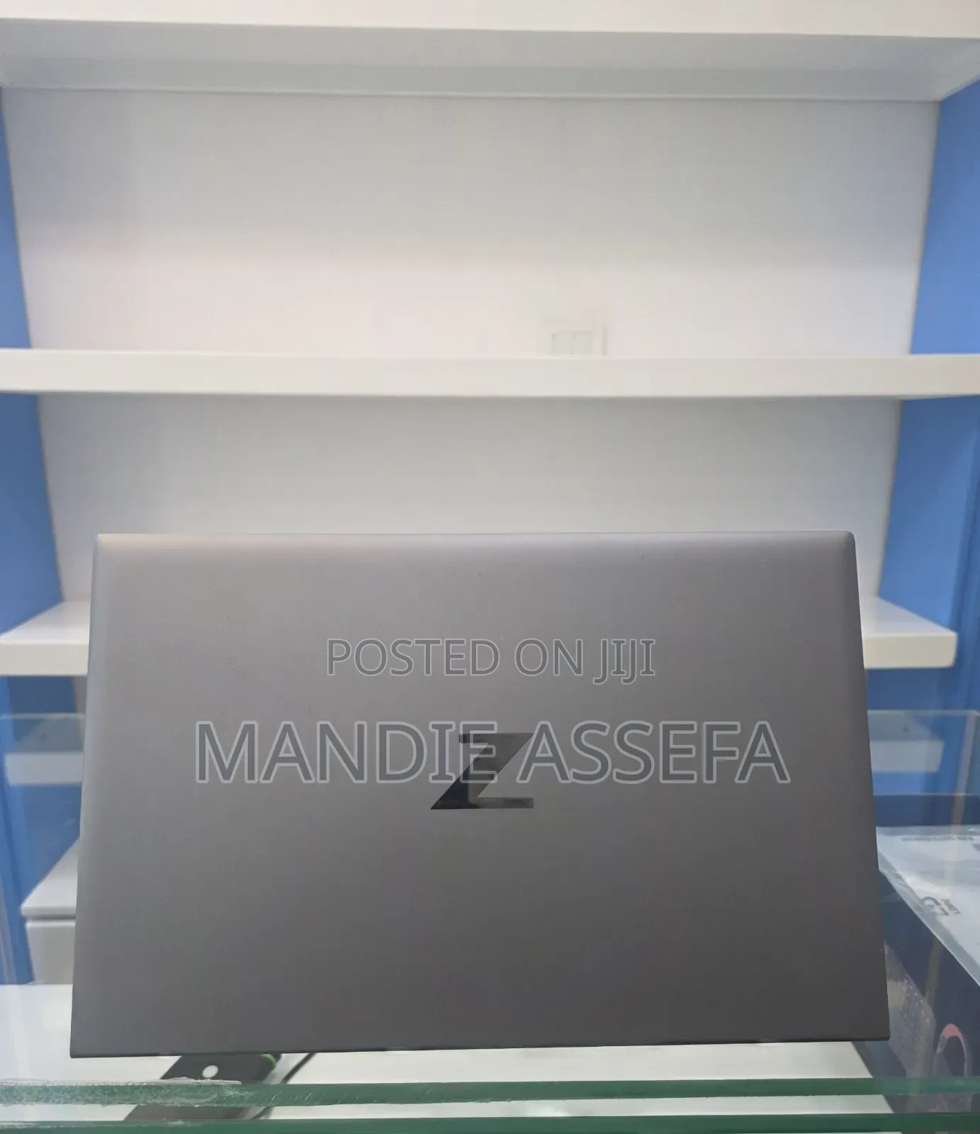 New Laptop HP ZBook Firefly G8 16GB Intel Core i7 SSD 512GB