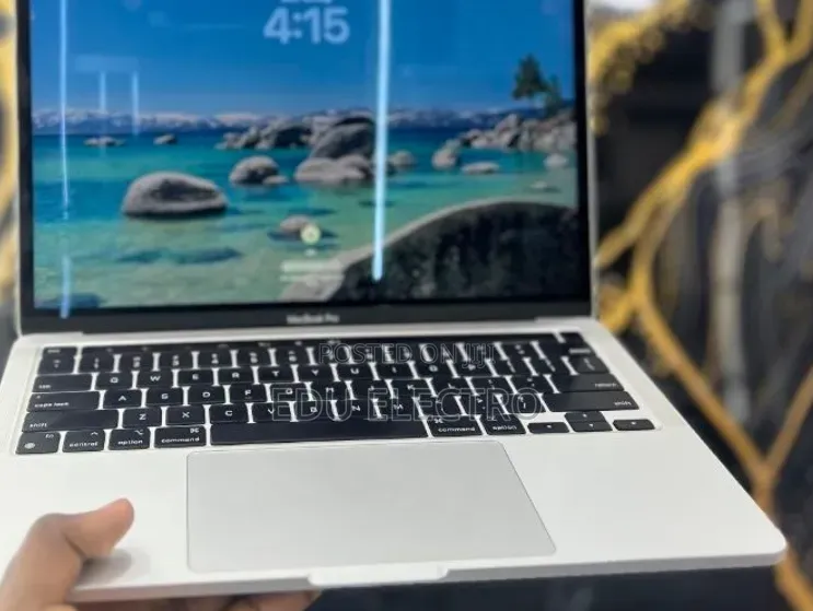 New Laptop Apple MacBook Pro 2022 M2 8GB Apple M2 SSD 512GB