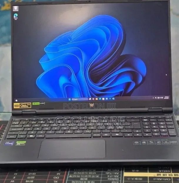 New Laptop HP Omen 16 16GB Intel Core i7 SSD 1T