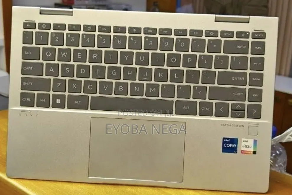 New Laptop HP Envy x360 16GB Intel Core i7 SSD 1T