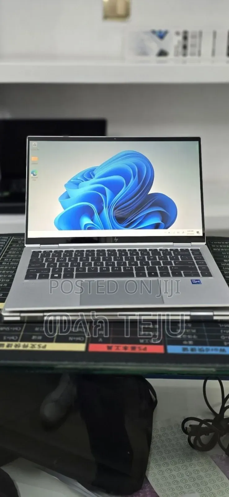 New Laptop HP Spectra 13 16GB Intel Core i7 SSD 512GB