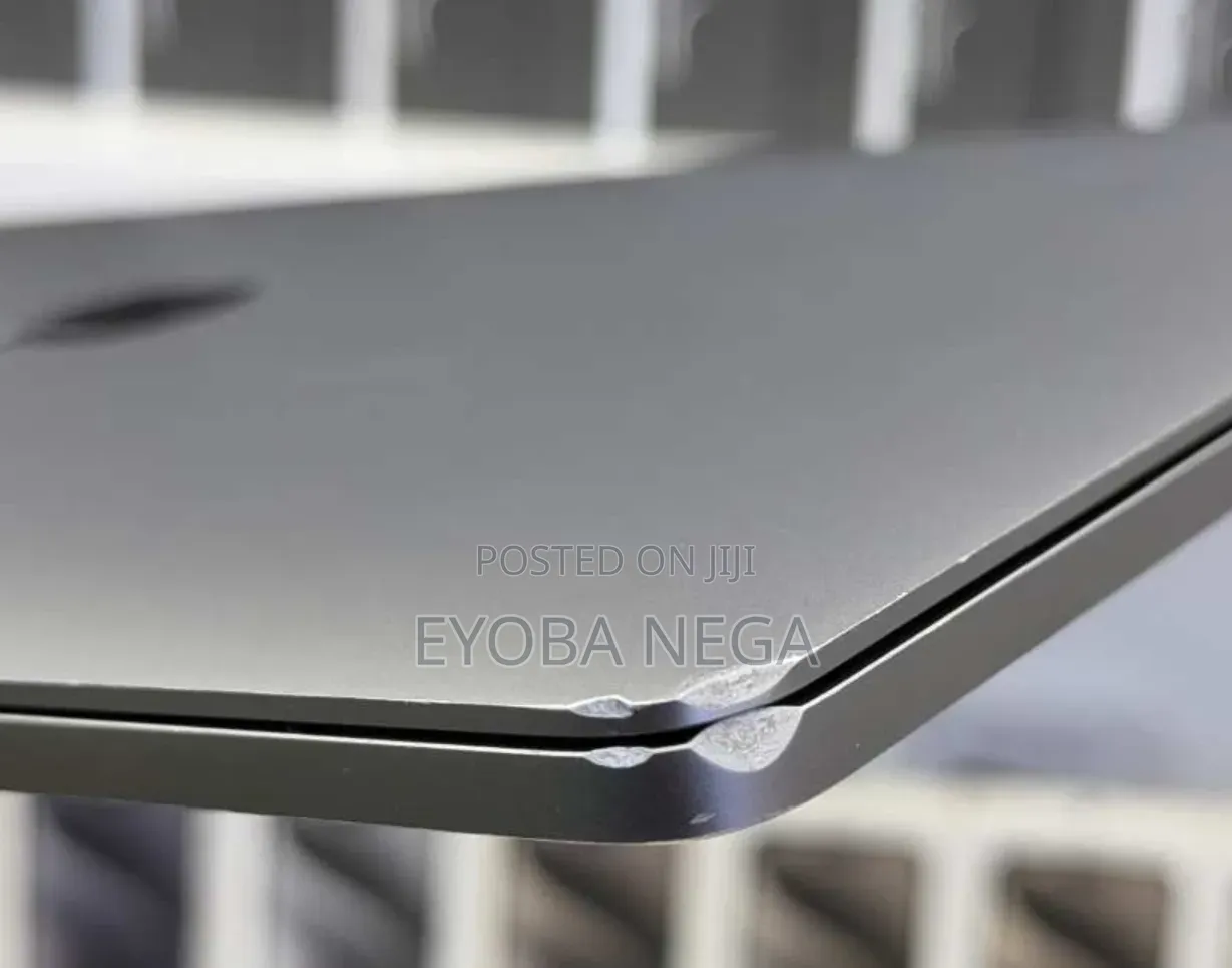 Laptop Apple MacBook Pro 2020 M1 16GB Apple M1 Pro SSD 256GB
