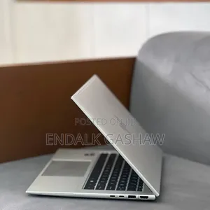 New Laptop HP EliteBook 840 G10 16GB Intel Core i7 SSD 512GB