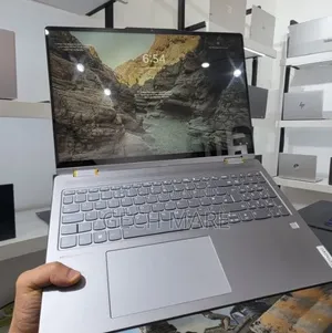 New Laptop Lenovo Yoga 330 16GB AMD Ryzen 7 SSD 512GB