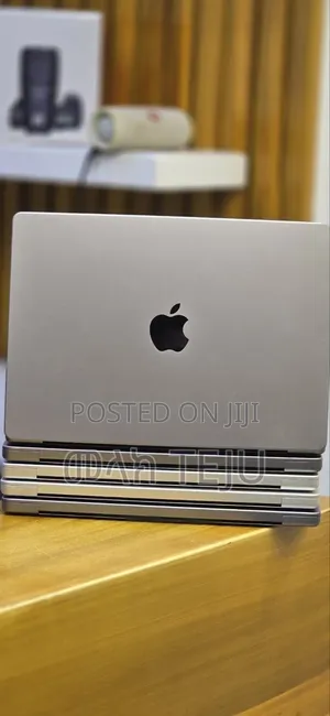 New Laptop Apple MacBook Pro 2021 M1 16GB Apple M1 SSD 512GB