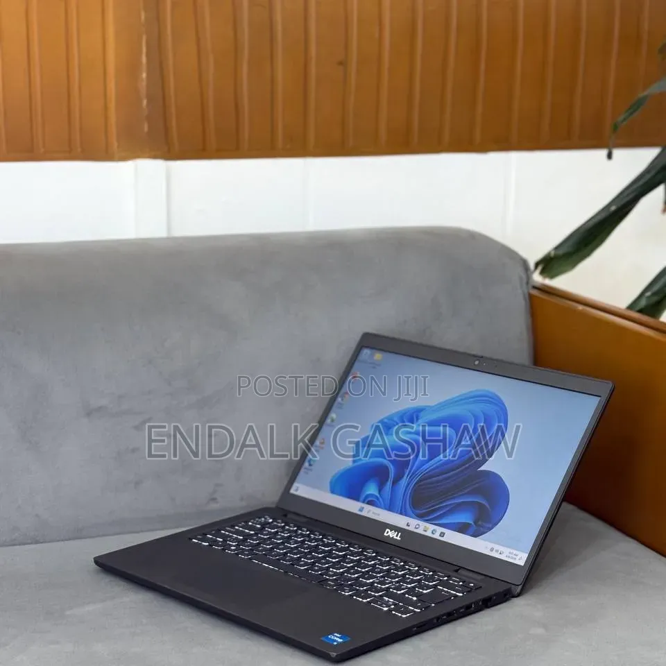 New Laptop Dell Latitude 7420 12GB Intel Core i7 SSD 512GB