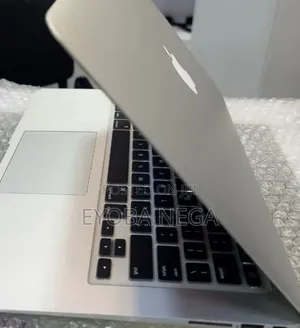 Laptop Apple MacBook Air 2017 8GB Intel Core i5 SSD 128GB