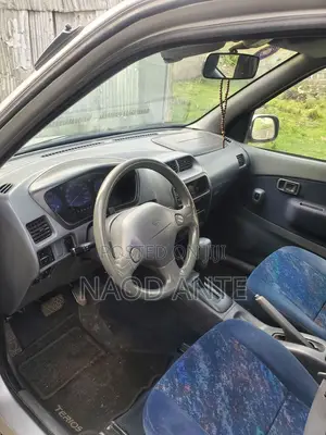 Daihatsu Terios 2000 Silver