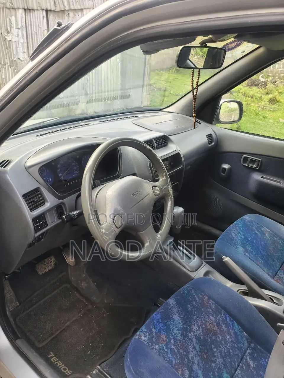 Daihatsu Terios 2000 Silver