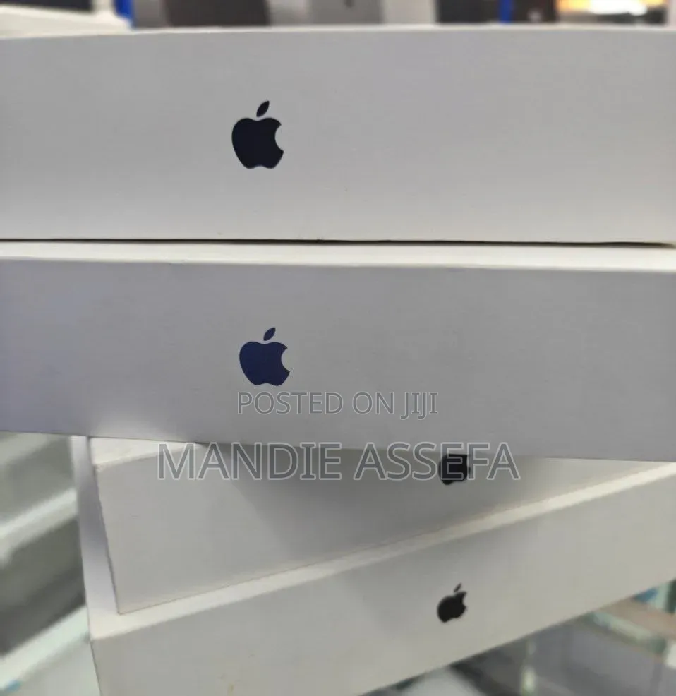 New Laptop Apple MacBook Air 2026 M5 16GB Apple M5 SSD 512GB