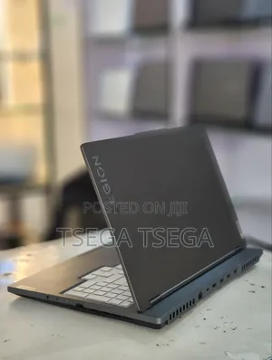 New Laptop Lenovo Legion 5 16GB AMD Ryzen 7 SSD 512GB