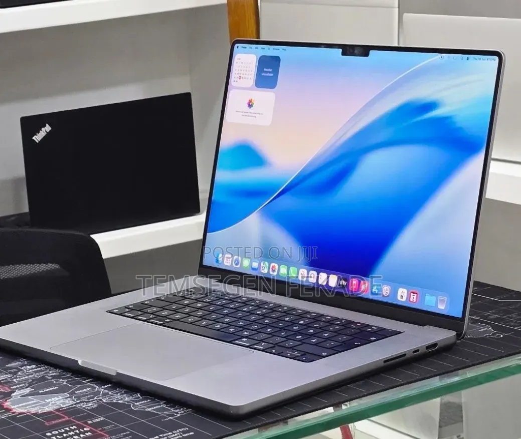 New Laptop Apple MacBook Pro 2021 M1 Max 32GB Apple M1 Max SSD 512GB