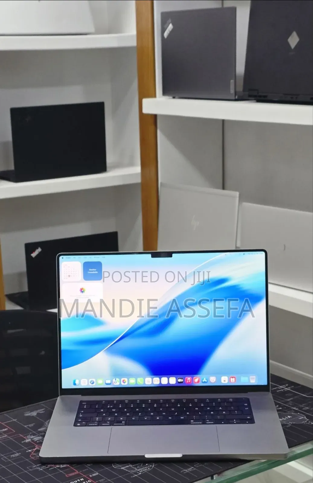 New Laptop Apple MacBook Pro 2021 M1 32GB Apple M1 Max SSD 512GB