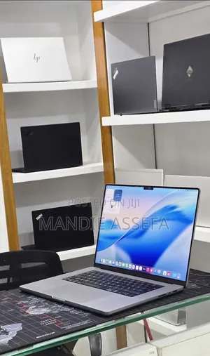New Laptop Apple MacBook Pro 2021 M1 32GB Apple M1 Max SSD 512GB