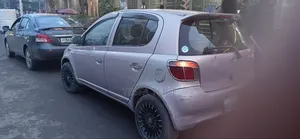 Toyota Vitz 2001