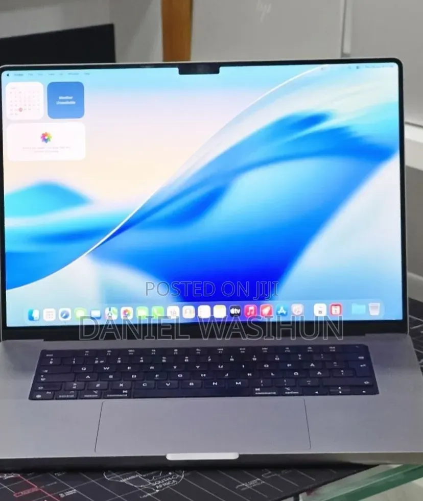 New Laptop Apple MacBook Pro 2021 M1 Max 32GB Apple M1 Max SSD 512GB
