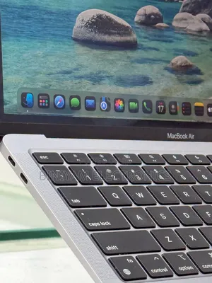 New Laptop Apple MacBook Air 2020 M1 8GB Apple M1 SSD 512GB
