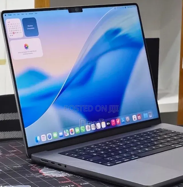 New Laptop Apple MacBook Pro 2021 M1 Max 32GB Apple M1 Max SSD 512GB
