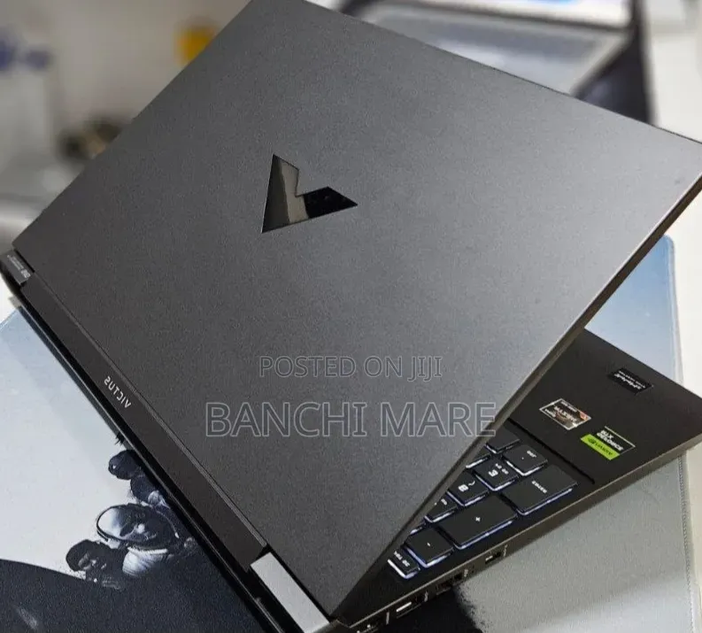 New Laptop HP Victus 15 16GB AMD Ryzen 7 SSD 512GB