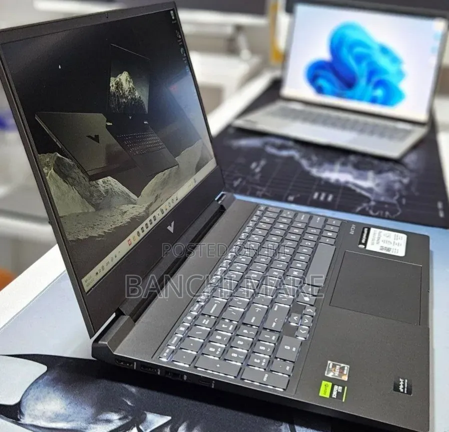 New Laptop HP Victus 15 16GB AMD Ryzen 7 SSD 512GB