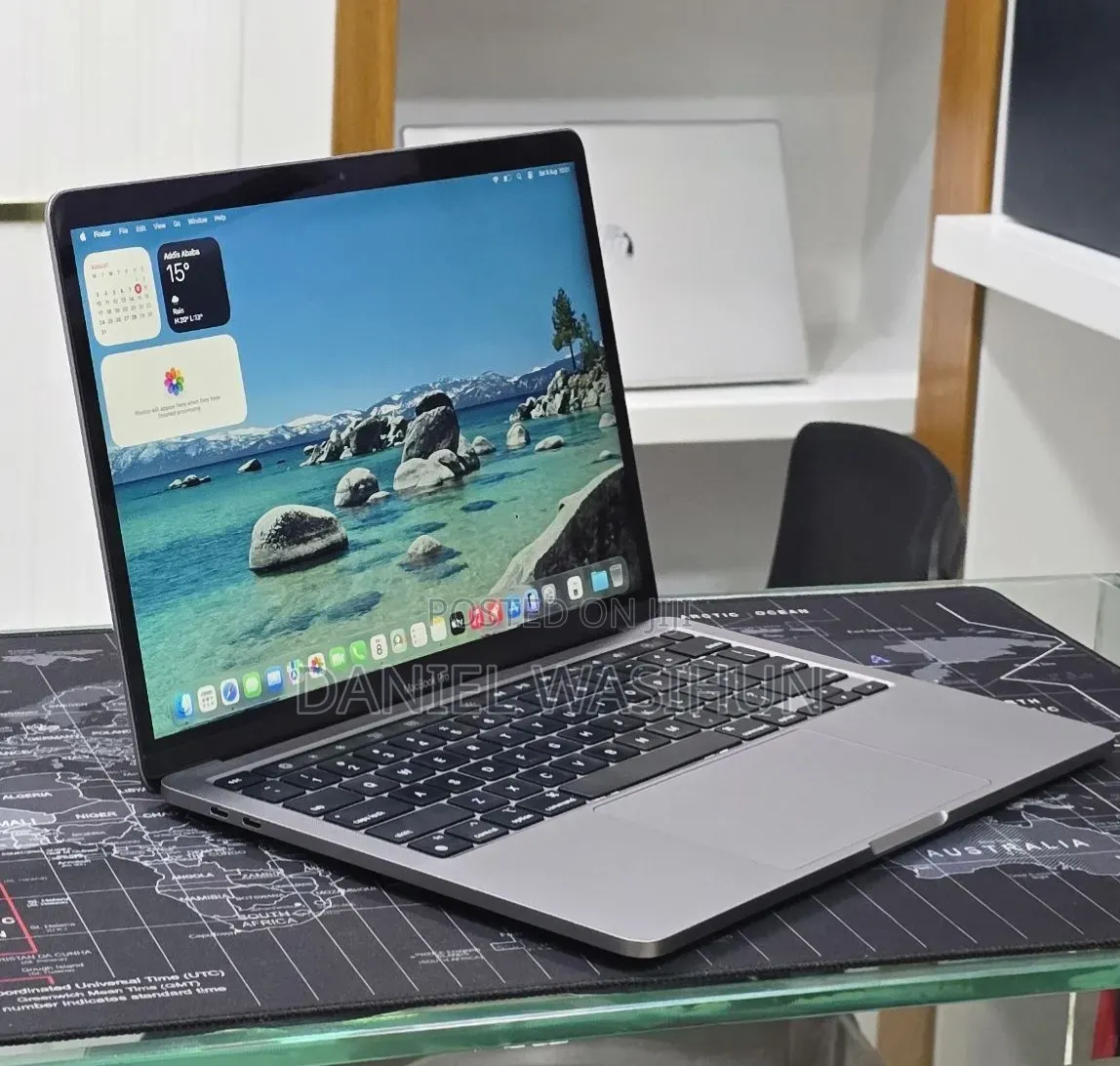 New Laptop Apple MacBook Pro 2022 M2 16GB Apple M2 SSD 512GB