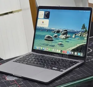 New Laptop Apple MacBook Pro 2022 M2 16GB Apple M2 SSD 512GB