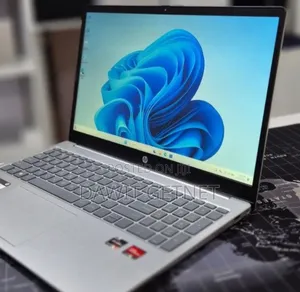 New Laptop HP Stream Notebook 16GB Intel Core i5 SSD 256GB