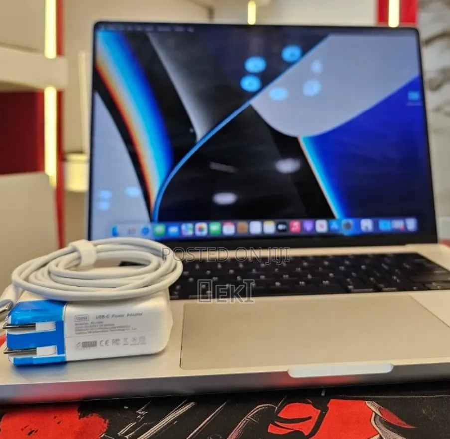 New Laptop Apple MacBook Pro 2021 M1 16GB Apple M1 SSD 512GB