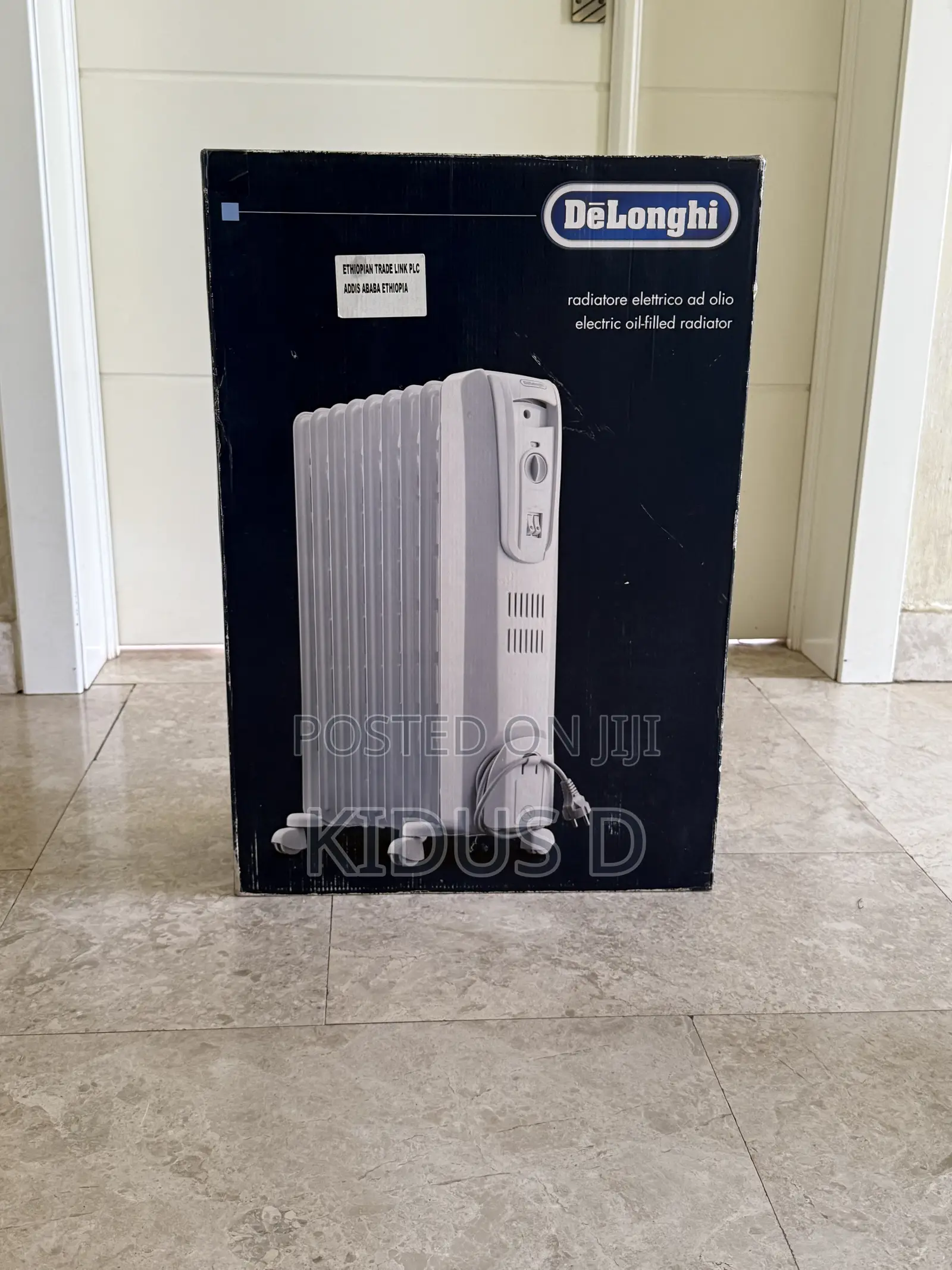 DeLonghi Electric Oil-Filled Radiator Heater