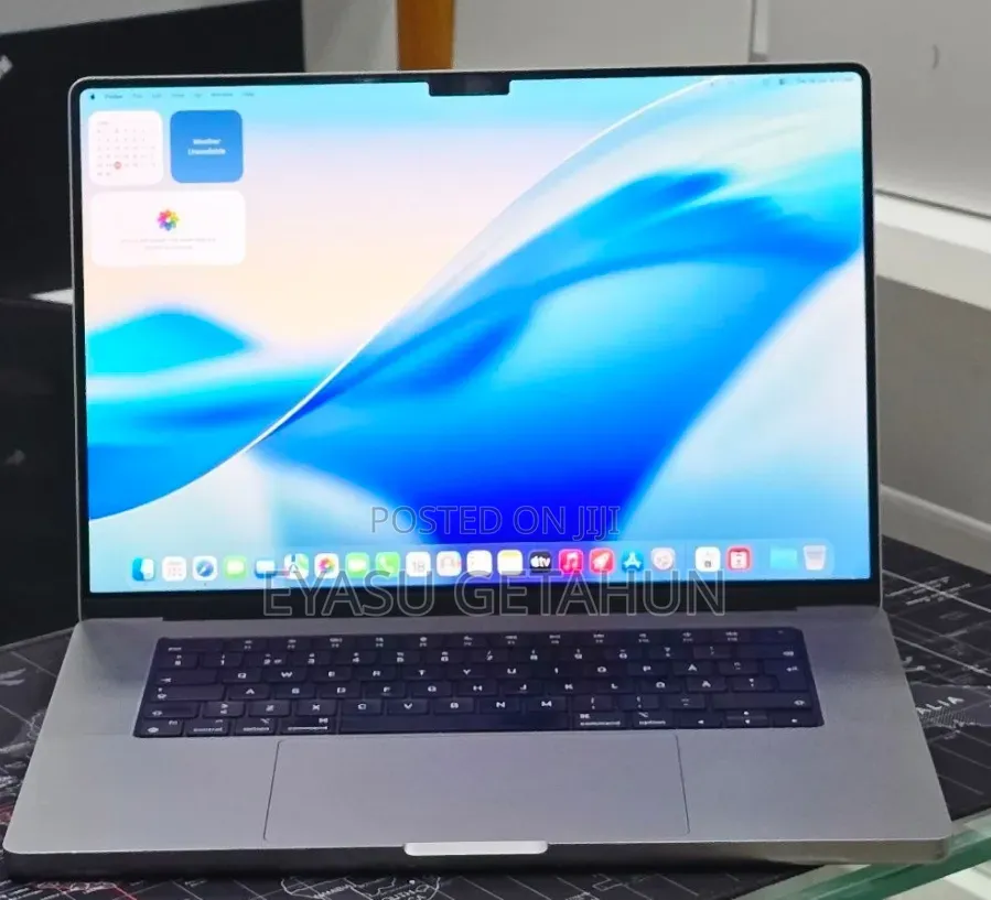 New Laptop Apple MacBook Pro 2021 M1 Max 32GB Apple M1 Max SSD 512GB