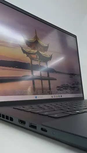 New Laptop Dell Inspiron 15 16GB Intel Core i7 SSD 512GB