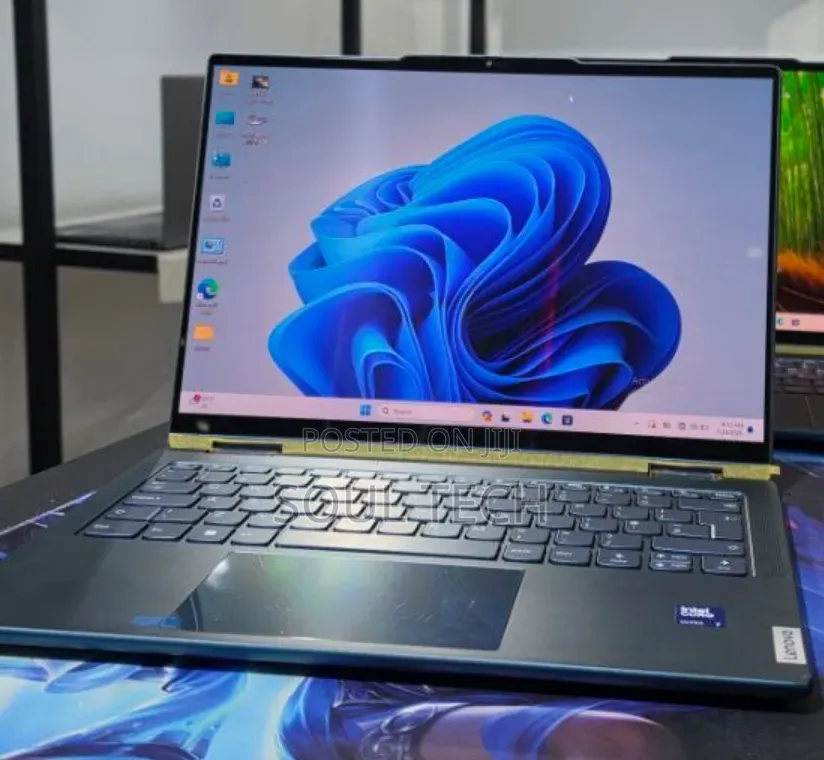 New Laptop Lenovo Yoga 7i 16GB Intel Core Ultra 7 SSD 512GB
