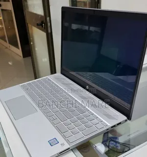 New Laptop HP Pavilion 14 8GB Intel Core i5 SSD 512GB