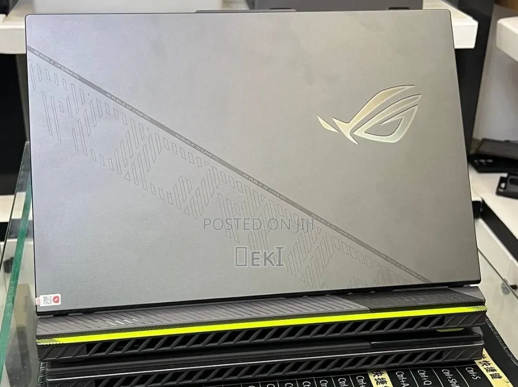 New Laptop Asus ROG Strix G16 G614 16GB Intel Core i9 SSD 1T