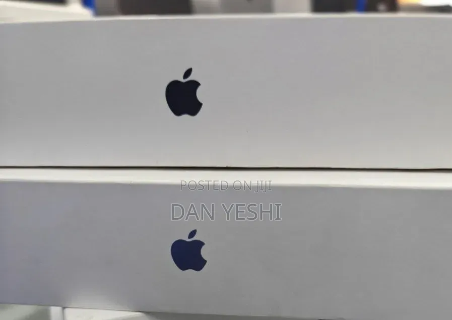 New Laptop Apple MacBook Air 16GB Apple M5 SSD 512GB