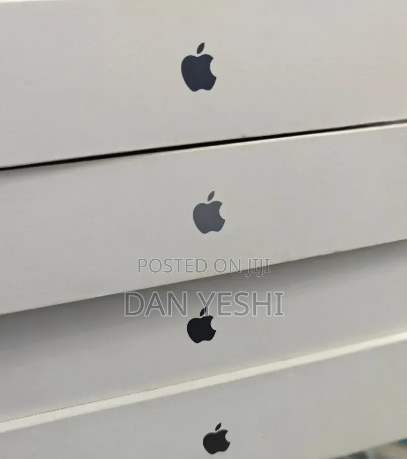 New Laptop Apple MacBook Air 16GB Apple M5 SSD 512GB