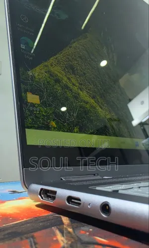 New Laptop Lenovo Yoga 7i 16GB Intel Core Ultra 5 SSD 512GB