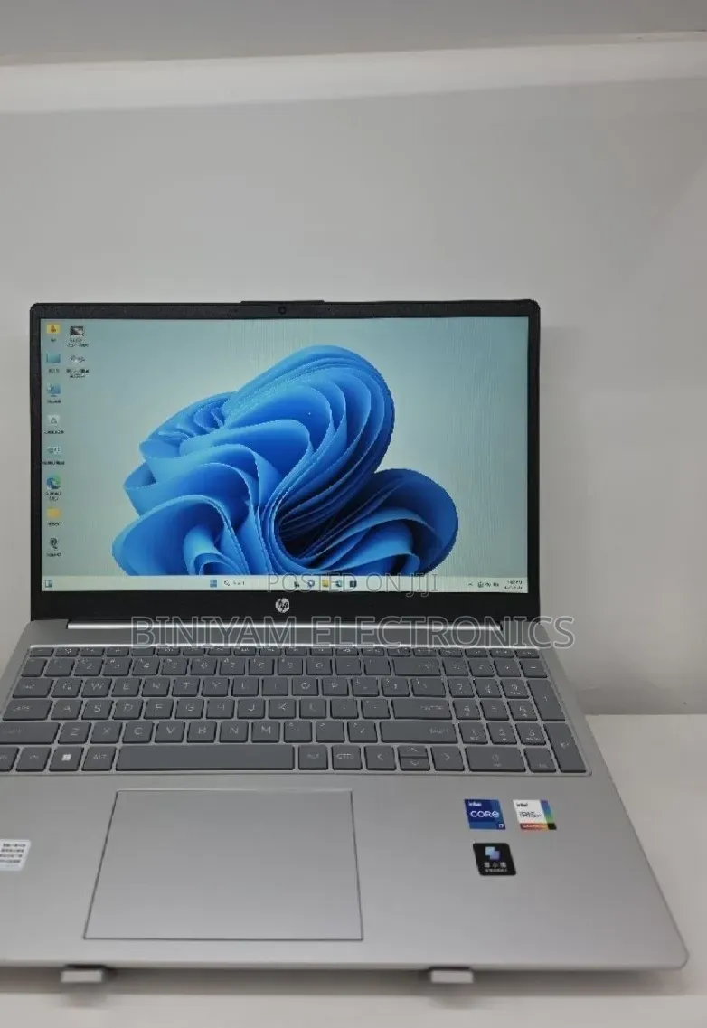 New Laptop HP Stream Notebook 16GB Intel Core i7 SSD 512GB