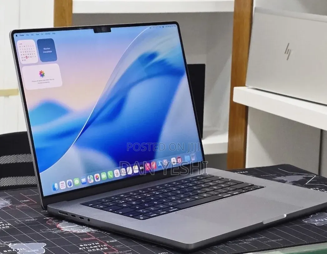 New Laptop Apple MacBook Pro 2021 M1 32GB Apple M1 Max SSD 512GB