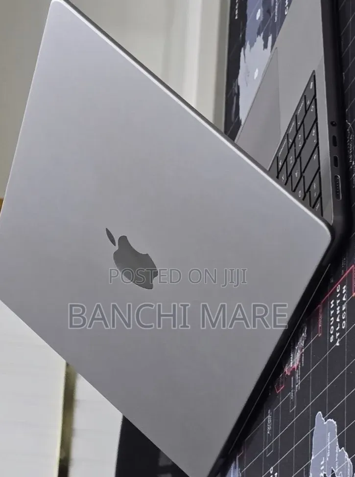 New Laptop Apple MacBook Pro 2021 M1 32GB Apple M1 Pro SSD 512GB