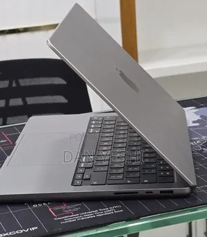 New Laptop Apple MacBook Pro 2021 M1 32GB Apple M1 SSD 512GB