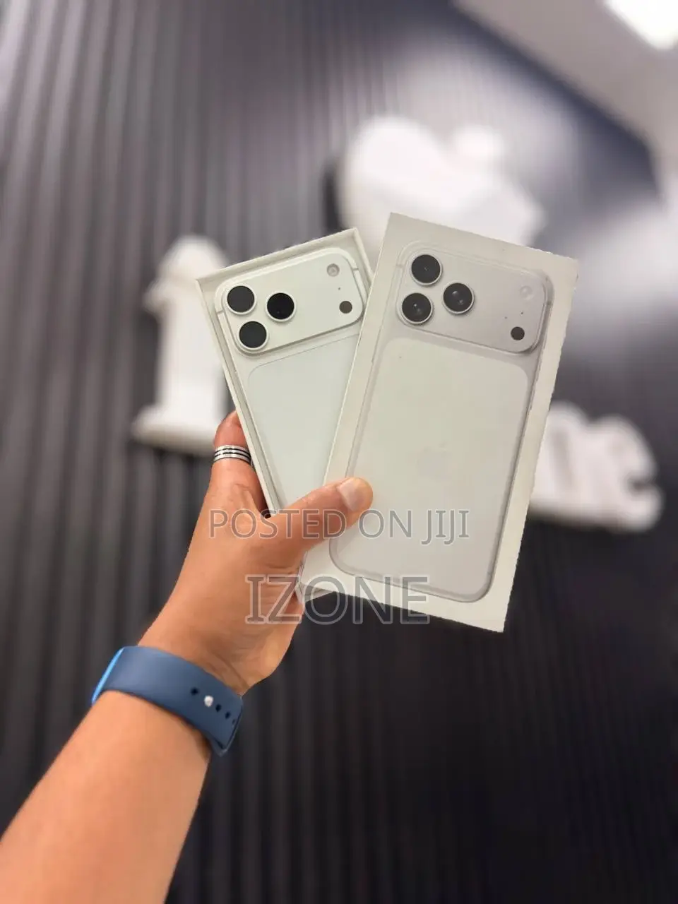 New Apple iPhone 17 Pro Max 256 GB Silver