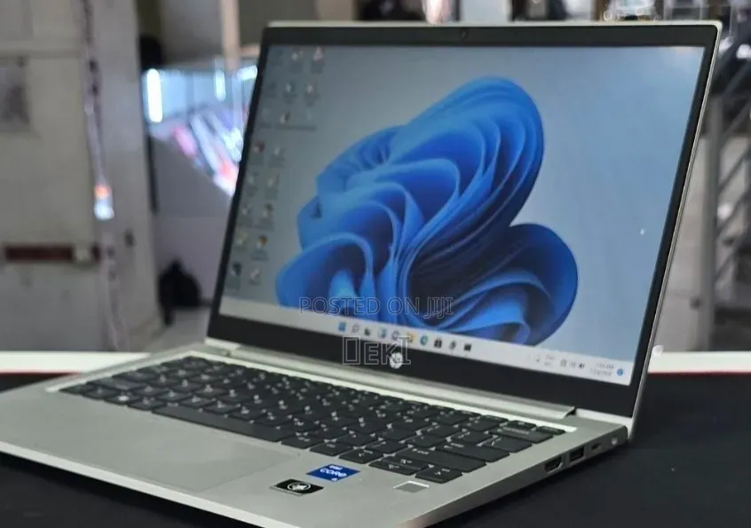 New Laptop HP EliteBook 840 G9 16GB Intel Core i5 SSD 512GB