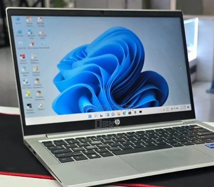 New Laptop HP EliteBook 840 G9 16GB Intel Core i5 SSD 512GB