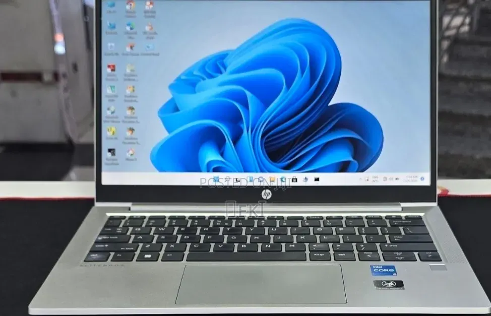 New Laptop HP EliteBook 840 G9 16GB Intel Core i5 SSD 512GB