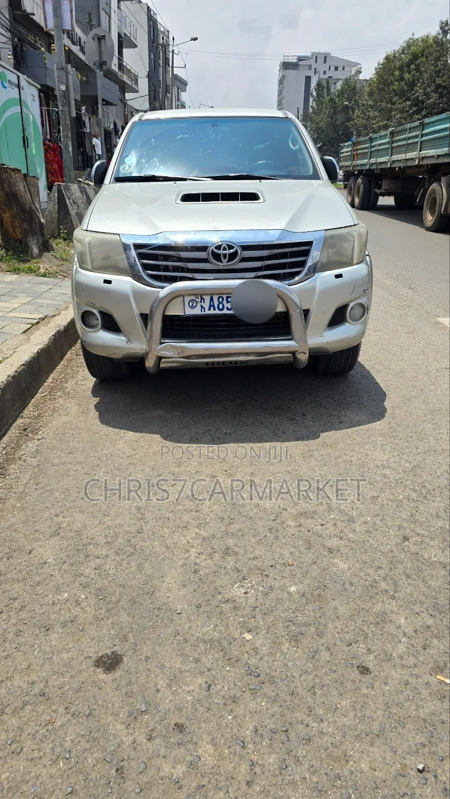Toyota Hilux 2012 Gold