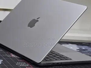 New Laptop Apple MacBook Pro 2019 32GB Apple M1 Pro SSD 512GB