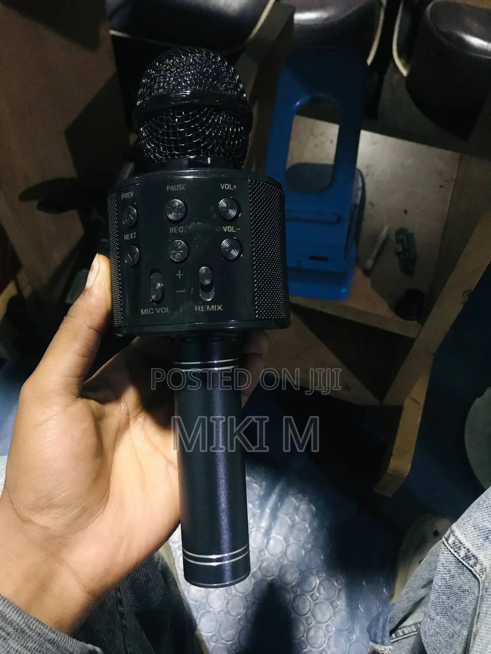 Microphone